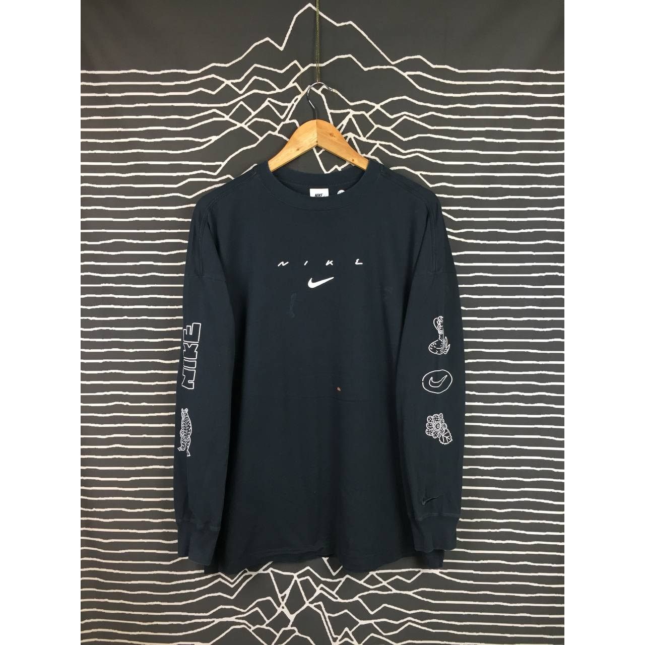 Nike × Vintage Nike Center Logo Tiger Graphic Longsleeve Tee Size US XL / EU 56 / 4 - 3 Thumbnail