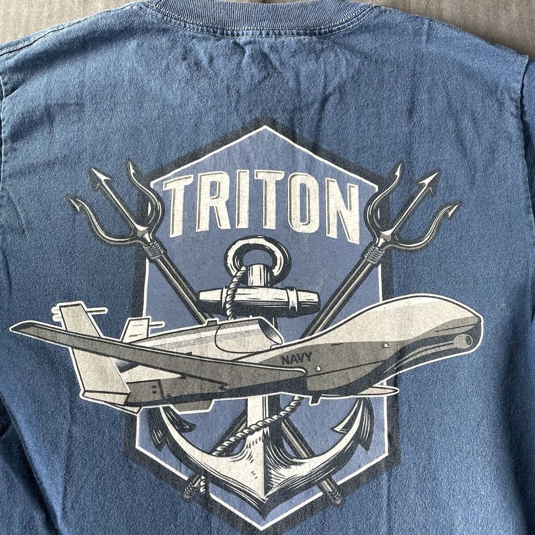 Vintage Northrop Grumman Shirt Men’s Small T-Shirt Navy Blue Planes UAV Triton MQ-4C Spirit S Mens Size US S / EU 44-46 / 1 - 2 Thumbnail