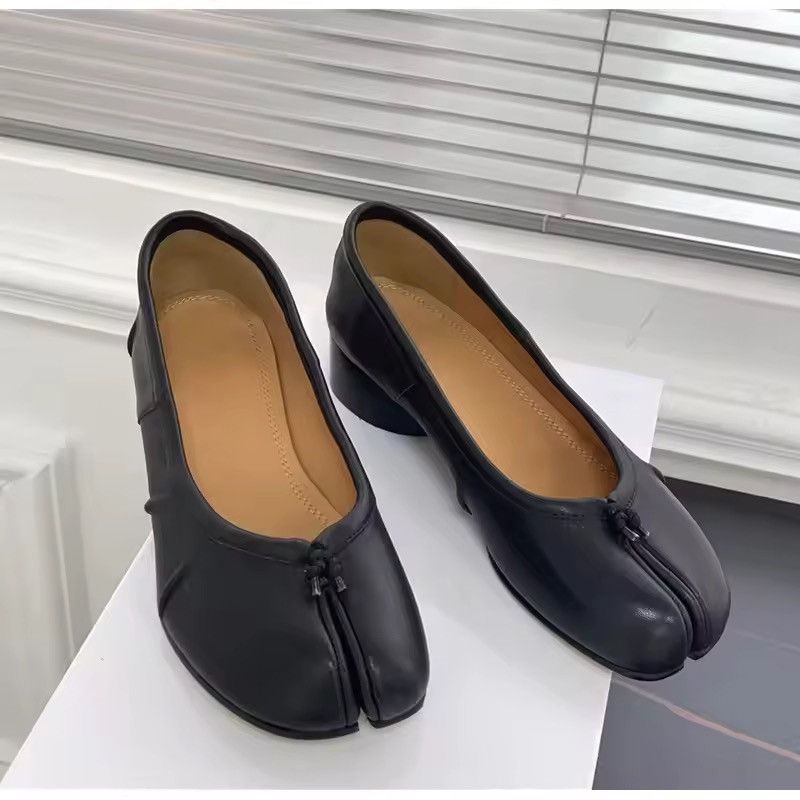 Other Designer PU Leather Split Toe Tabi Loafers Women’s Boots Size US 7.5 / IT 37.5 - 4 Thumbnail