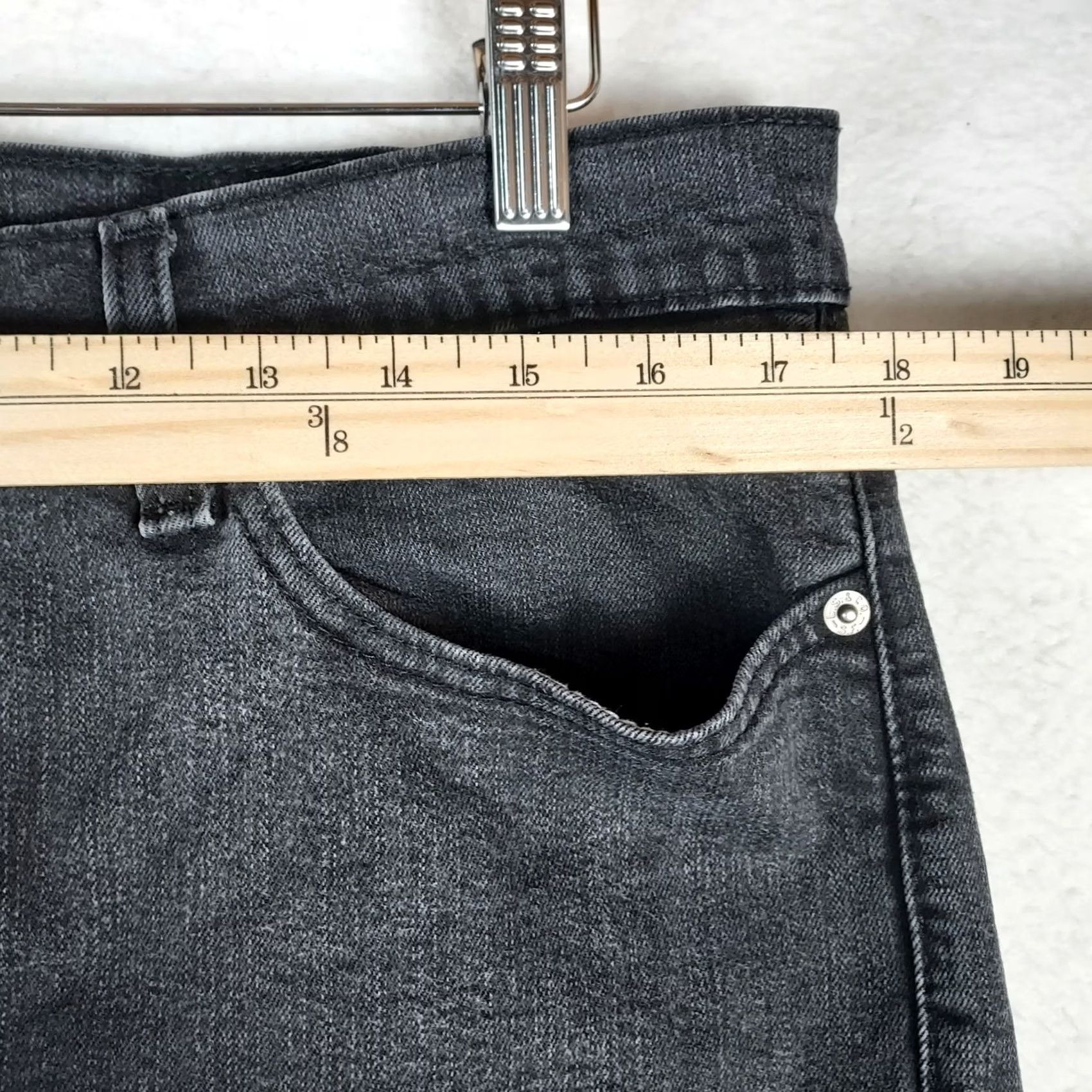 Levi's Levi’s 514 Jeans Men 36x36 Black Denim Straight Regular Mid Jeans Zip 5-Pocket Logo Stonewashed? (No, keep original) Size US 36 / EU 52 - 5 Thumbnail
