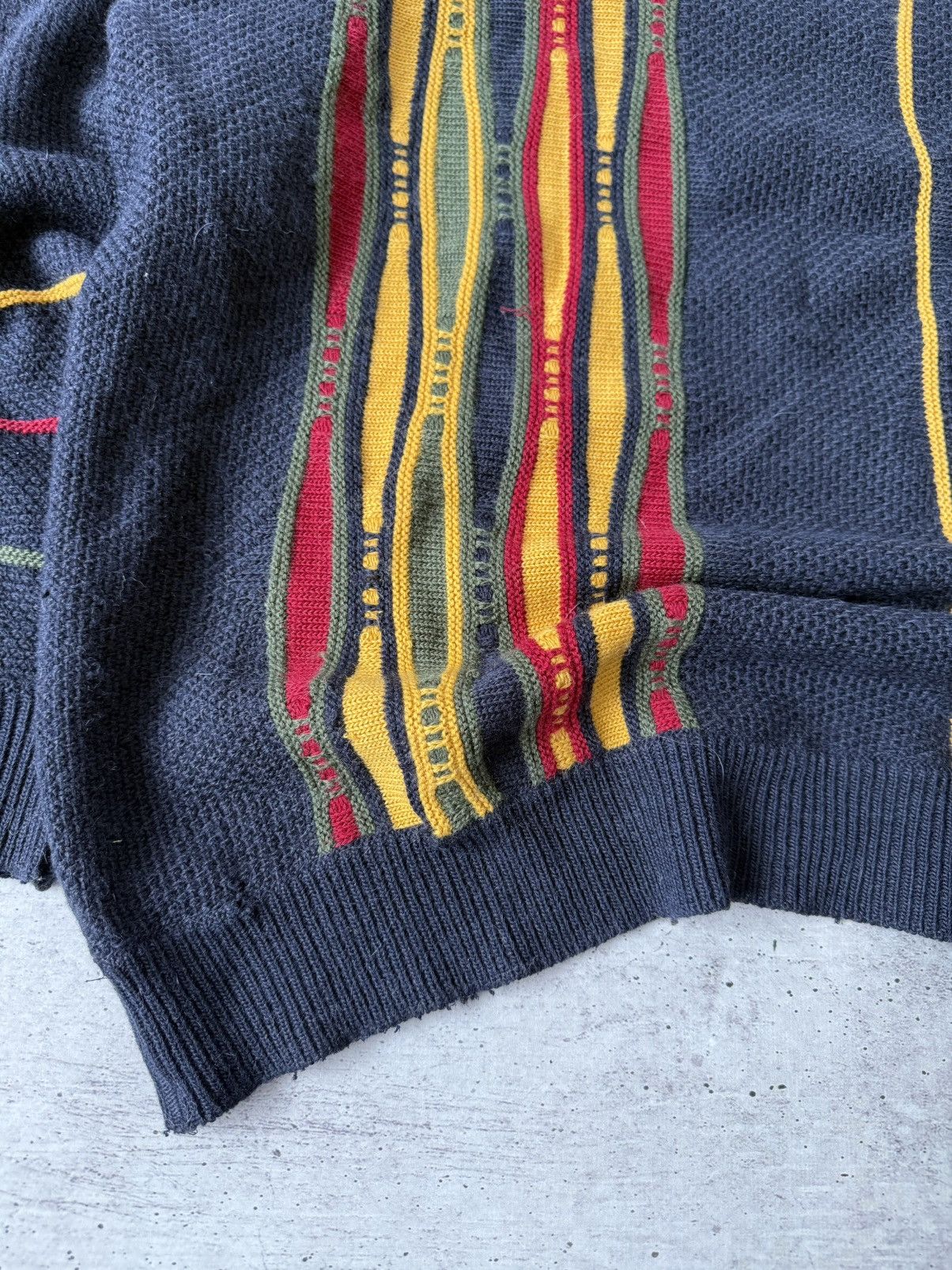 Lacoste Vintage Lacoste Made in France 3D Knit Coogi Style Sweater Size US XXL / EU 58 / 5 - 7 Thumbnail