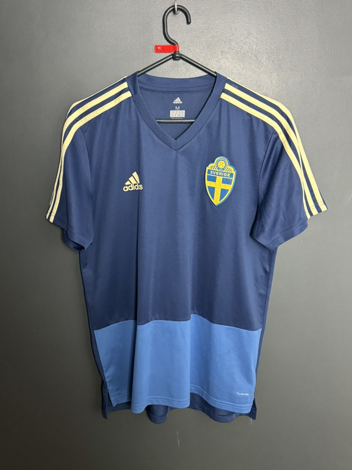 Adidas Sweden National Team 17/18 Training Football Jersey T-Shirt Size US M / EU 48-50 / 2 - 1 Thumbnail