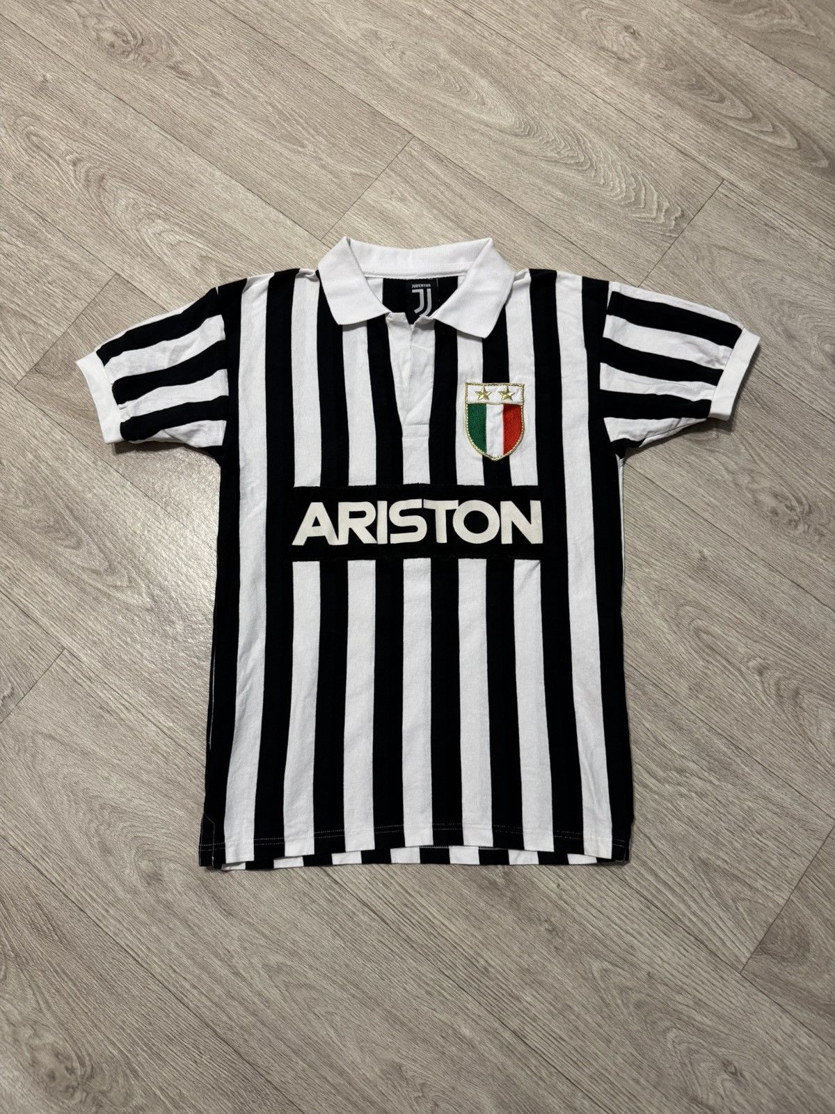 Vintage 🔷Retro Juventus 1984/85 Soccer jersey🔷 Size US M / EU 48-50 / 2 - 1 Thumbnail