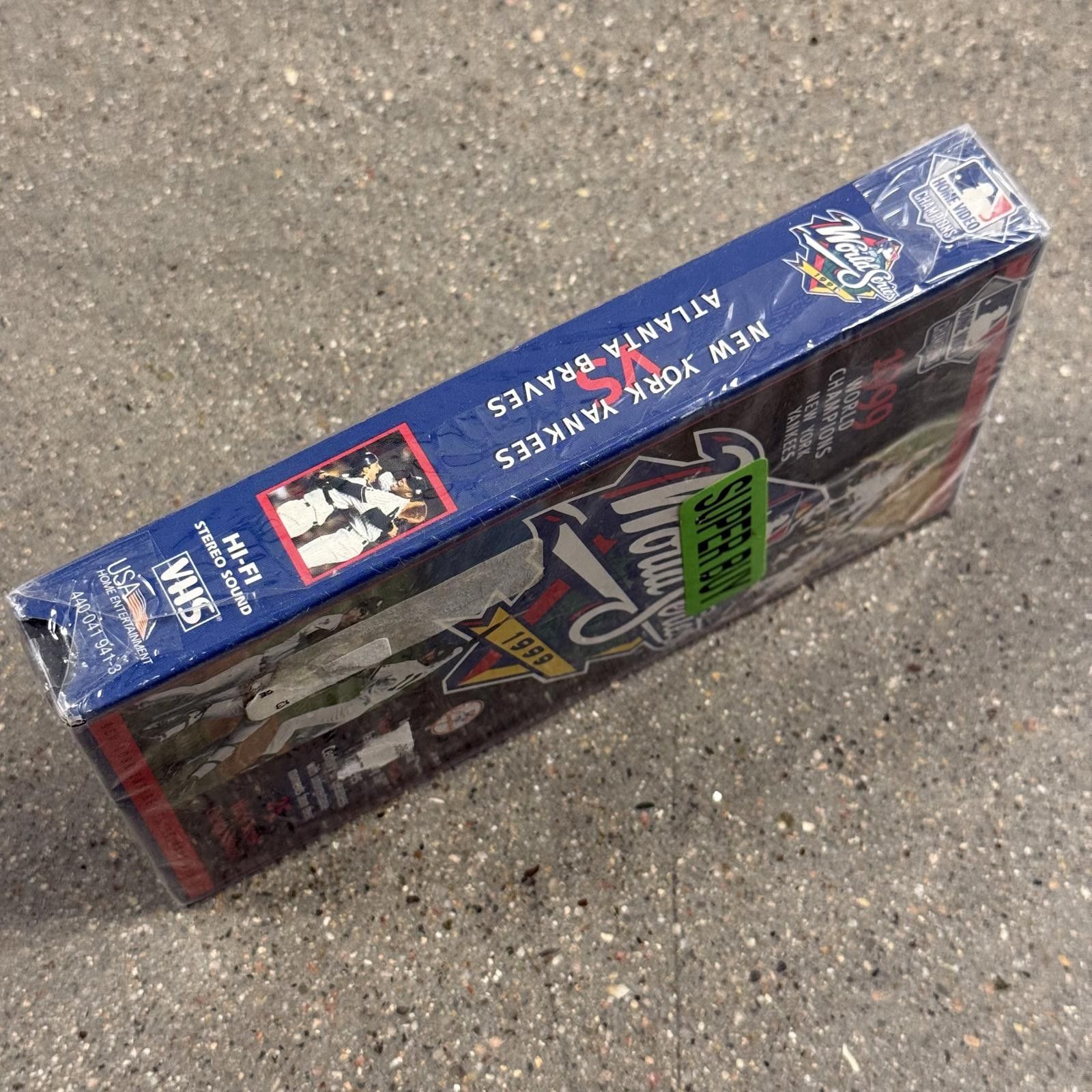 MLB RARE 1999 World Series Official VHS NY Yankees ATL Braves Size ONE SIZE - 6 Thumbnail