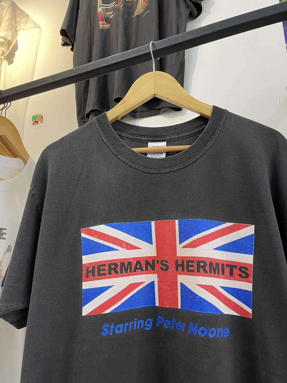 Band Tees HERMAN'S HERMITS WORLD TOUR 2002 Size US L / EU 52-54 / 3 - 1 Thumbnail