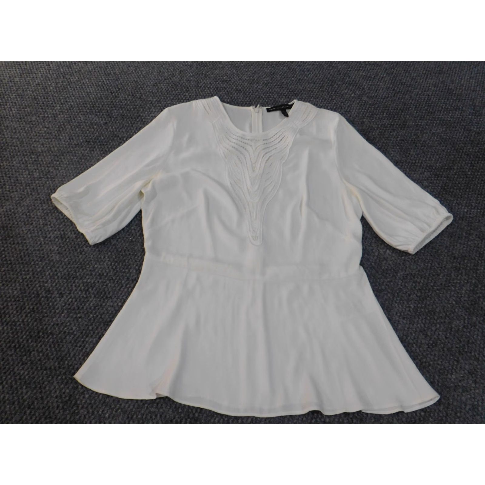 White House Black Market White House Black Market top Blouse Womens XS? 8 White Polyester Casual Pullover Round Neck Short Sleeve Solid Stretch Machine Washable Size M / US 6-8 / IT 42-44 - 2 Thumbnail