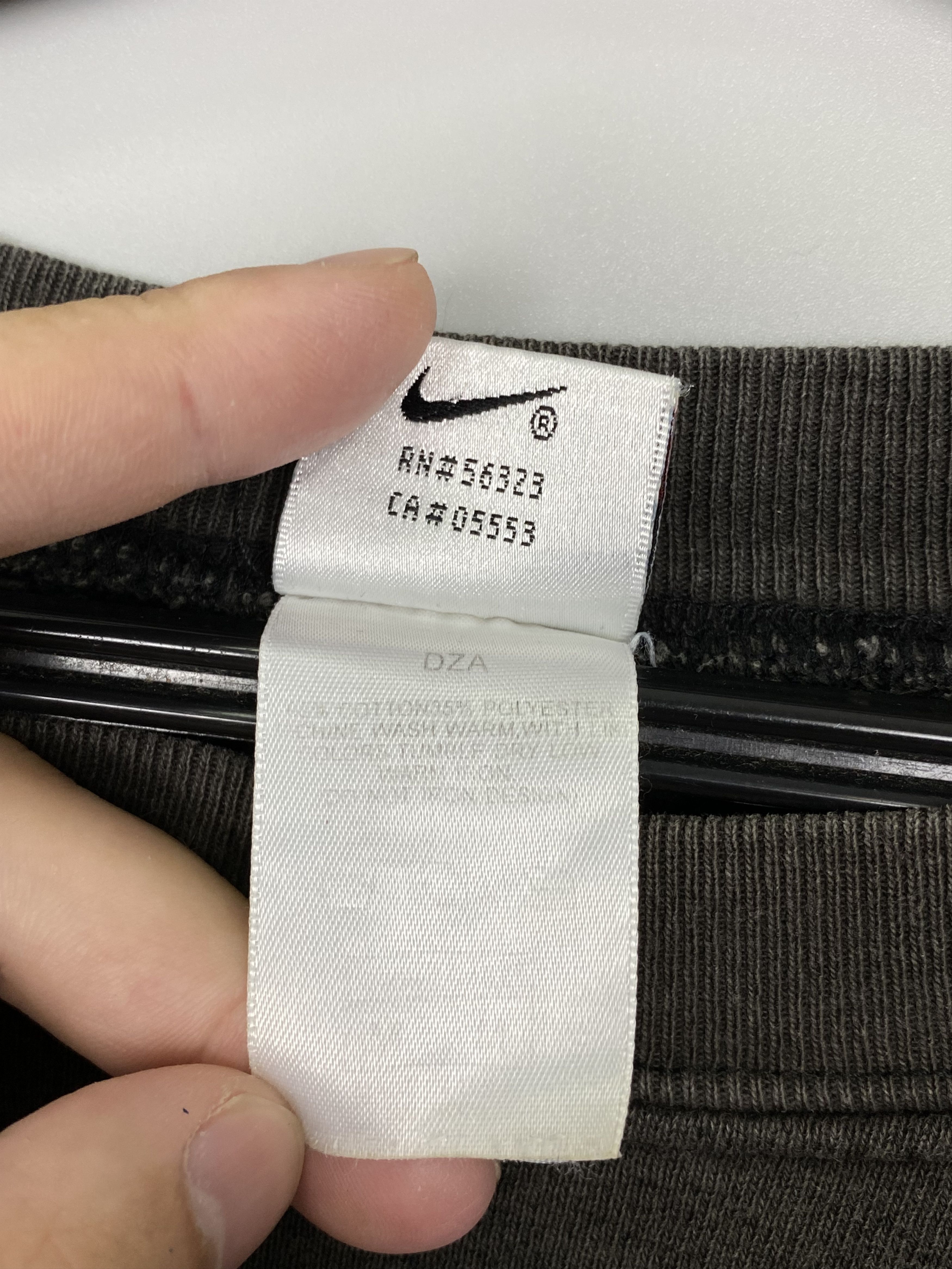 Nike Vintage NIKE Made in USA Big Swoosh Sweatshirt Size US M / EU 48-50 / 2 - 6 Thumbnail