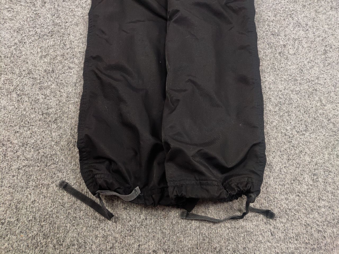 Puma Vintage Puma Logo Zip Knees Black track Pants Y2K Style Size US 32 / EU 48 - 7 Thumbnail