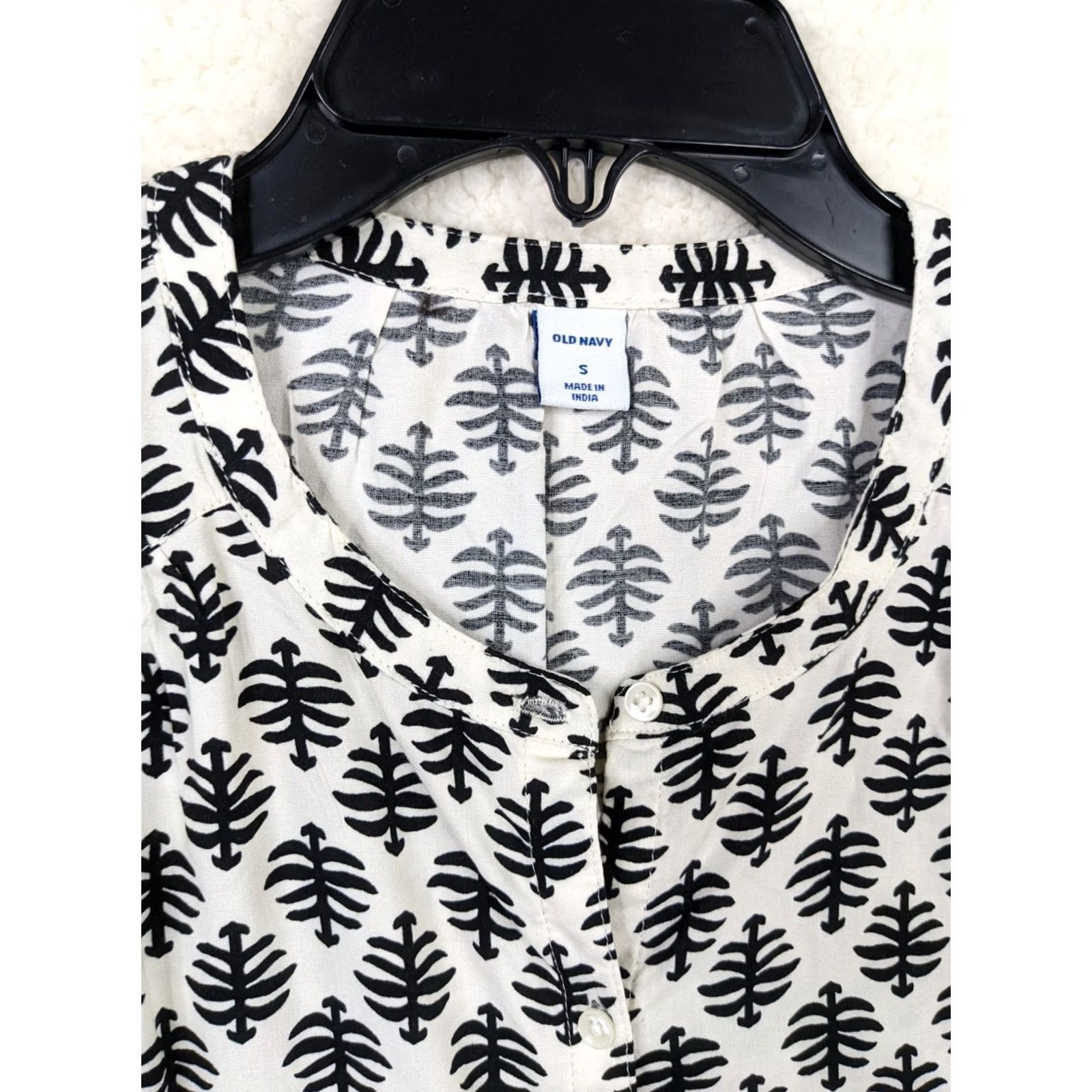Old Navy Old Navy Button-Up Shirt - Floral Print Short Sleeve S Womens Multicolor Cotton V-Neck New Size S / US 4 / IT 40 - 5 Thumbnail