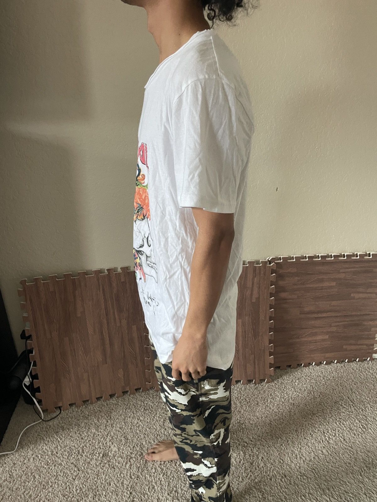Vandal A Vandal Skull w/ Flowers graphic tee nwt Size US M / EU 48-50 / 2 - 3 Thumbnail