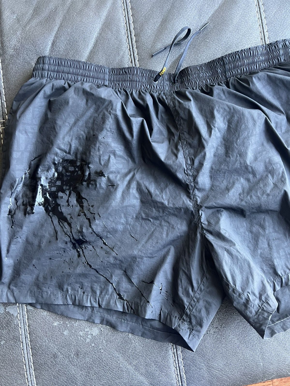 Fendi Fendi water reactive shorts Size US 38 / EU 54 - 4 Thumbnail