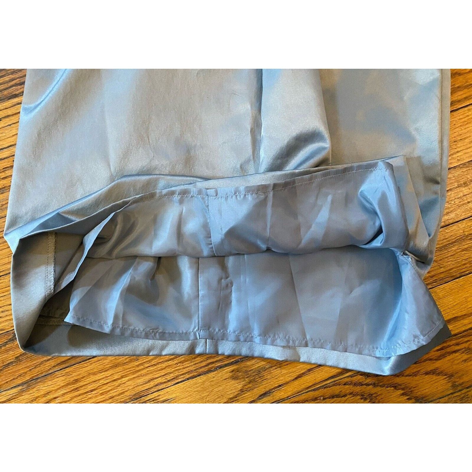 Other NWT HOKA Limited Dress Satin Women’s 0 $98 Cocktail Wedding Size XS / US 0-2 / IT 36-38 - 7 Thumbnail