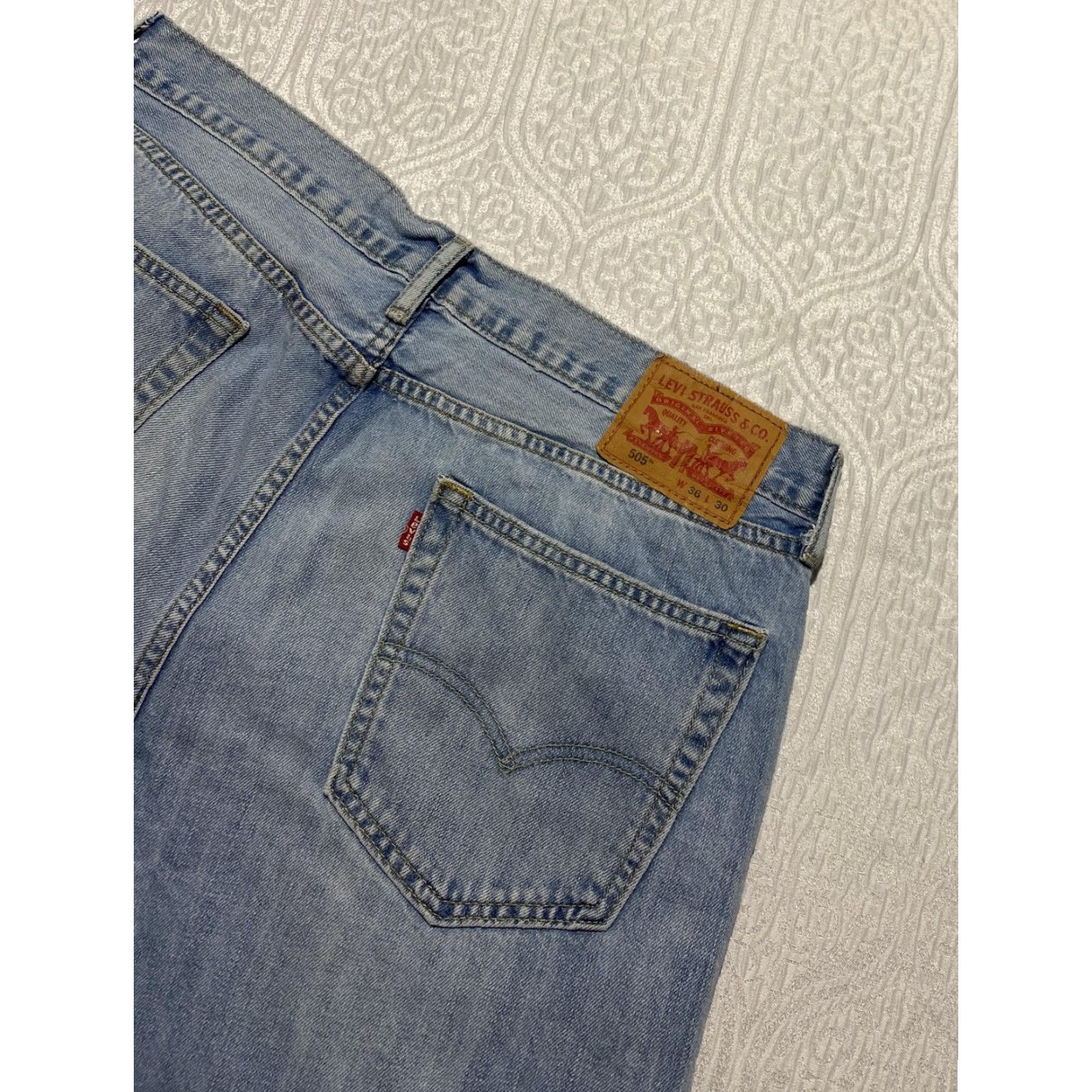 Levi's Levi's 505 Jeans Mens 36x30 Light Wash Straight Leg Denim Red Tab Original Fit Jeans Size US 36 / EU 52 - 4 Thumbnail