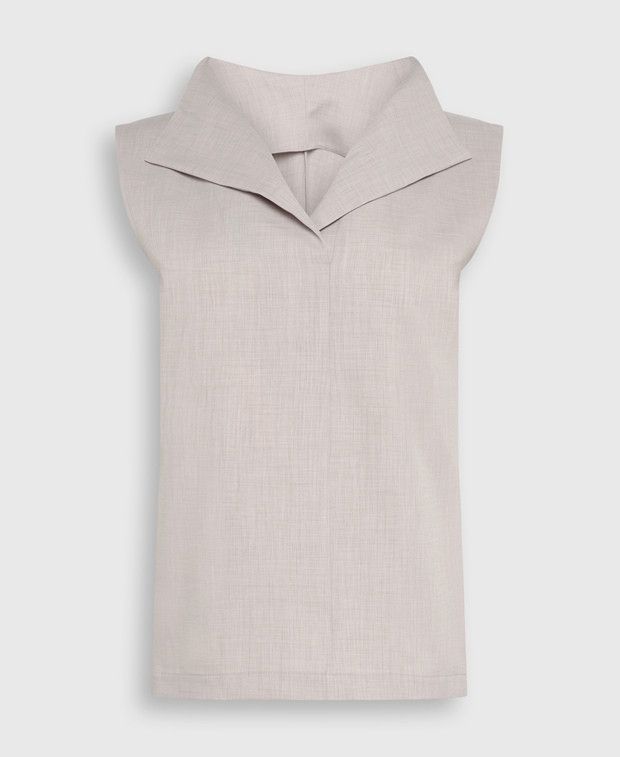 Sleeveless blouse