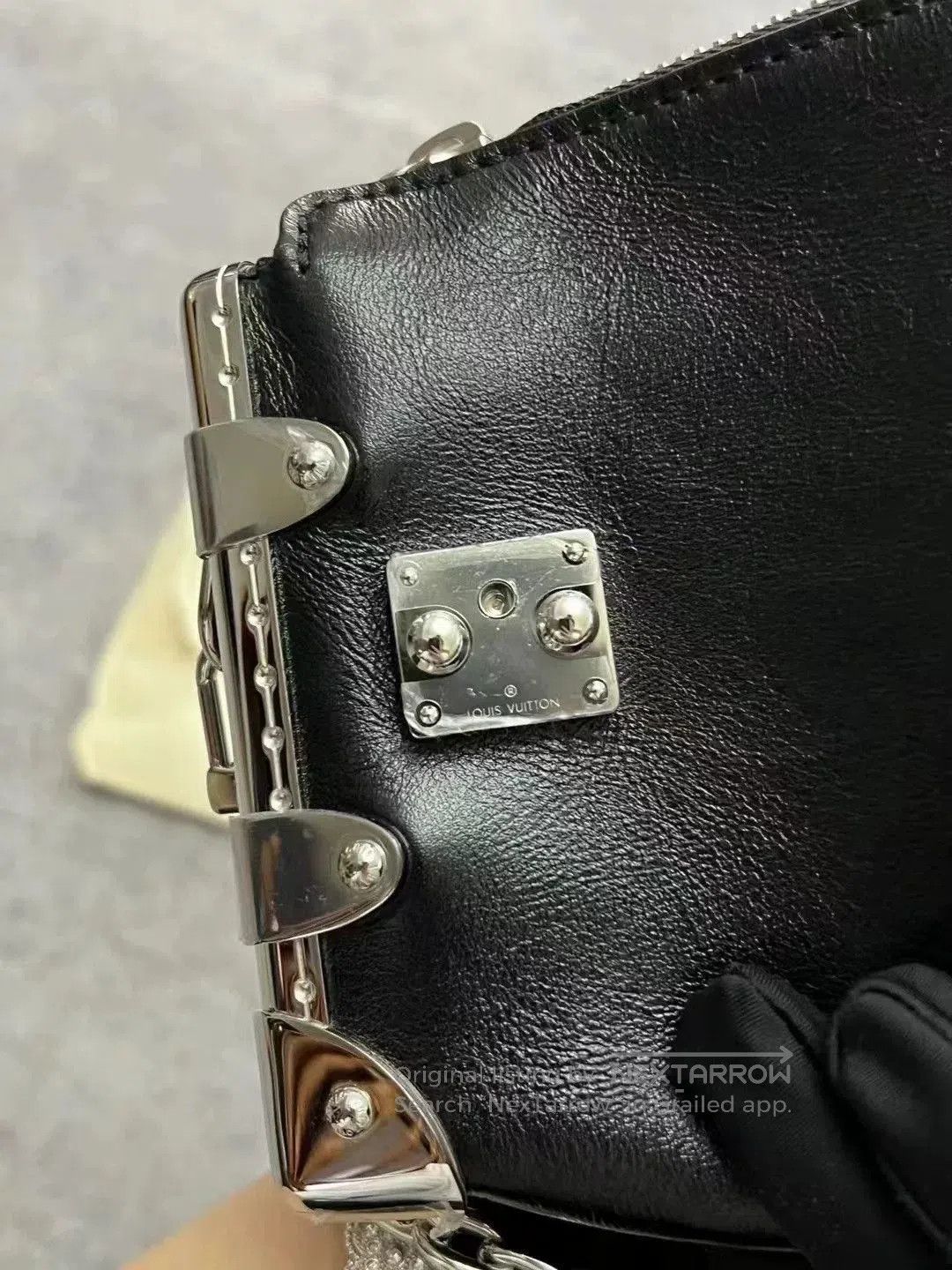 Louis Vuitton Louis Vuitton Slim Trunk Black Silver. Size ONE SIZE - 7 Thumbnail