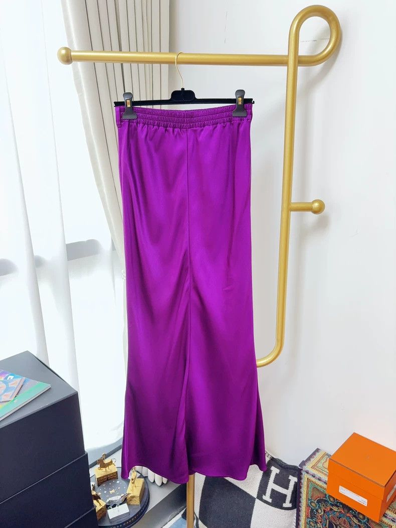 Chanel Chanel 22A handicraft workshop purple crystal purple satin Size 25" / US 0 / IT 36 - 3 Thumbnail