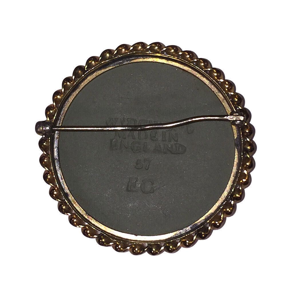 Vivienne Westwood Gold Filled Green and White Wedgwood Cameo Pin England Size ONE SIZE - 4 Thumbnail