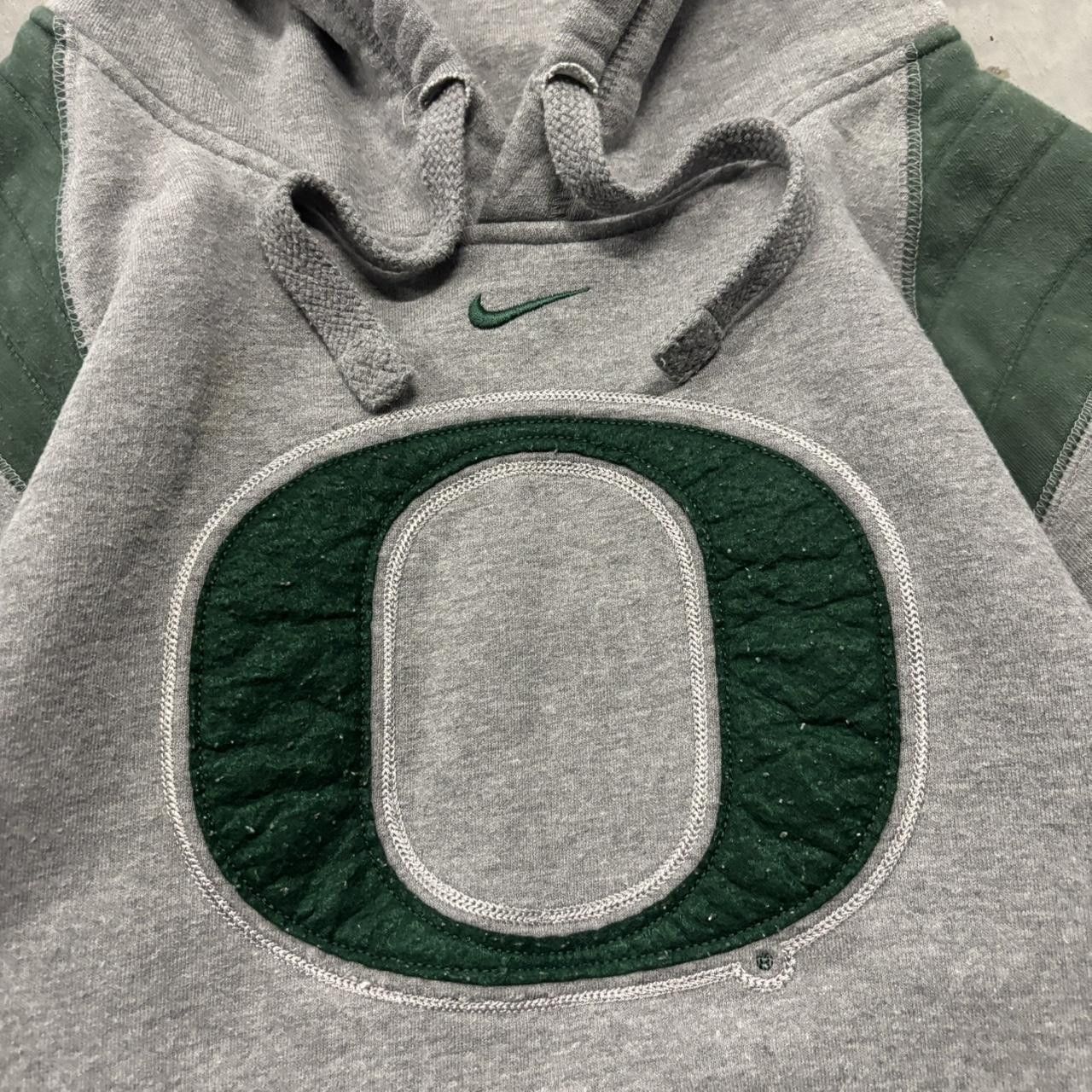 Nike × Vintage Crazy Vintage Y2K/2000s Grey University Of Oregon Nike Center Swoosh College Hoodie! Size US S / EU 44-46 / 1 - 5 Thumbnail