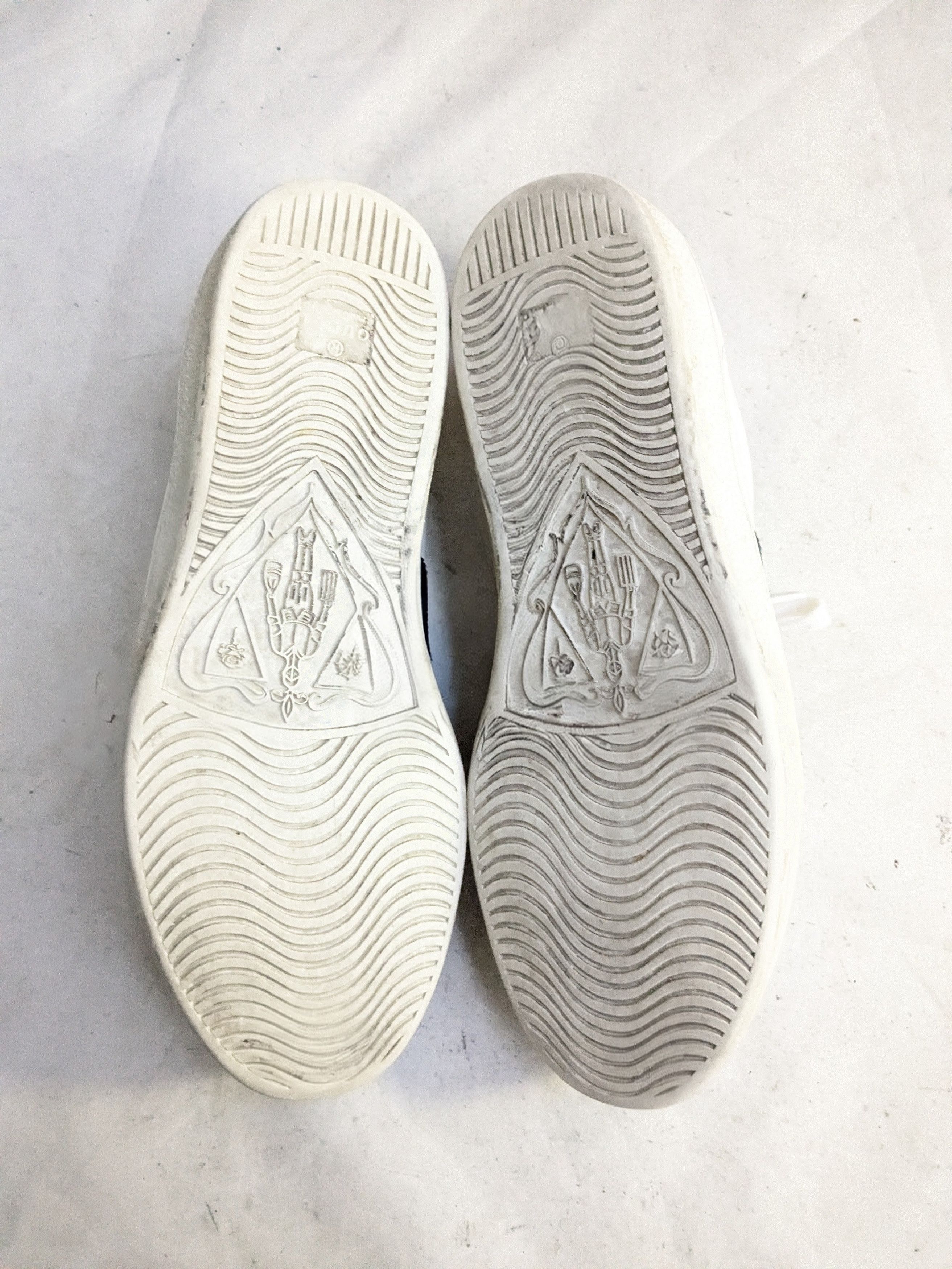 Gucci Gucci Ace Sneakers White Low Tops 9.5 Leather Size US 9.5 / EU 42-43 - 14 Thumbnail