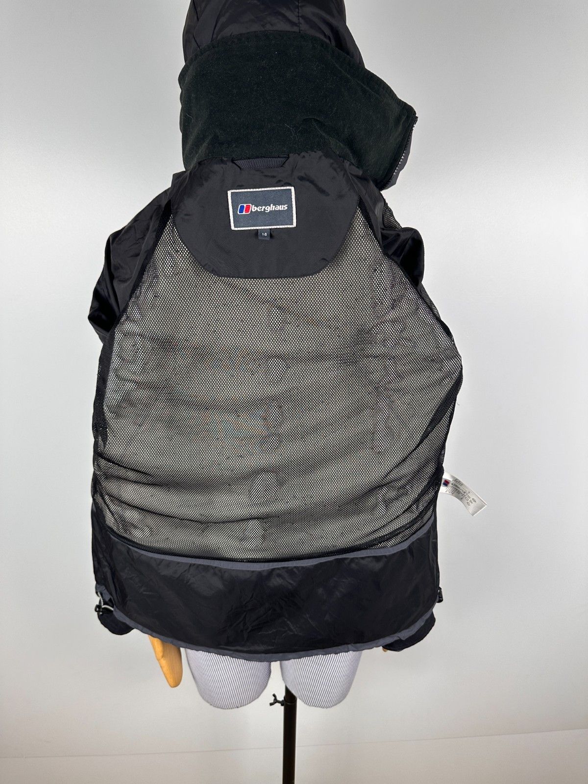 Berghaus Berghaus Rain Coat Aquafoil Microlight Hooded Jacket Size 14 Size L / US 10 / IT 46 - 10 Thumbnail