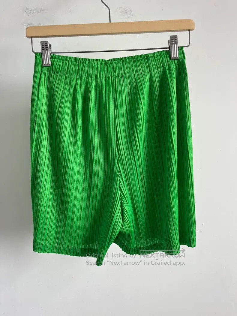 Issey Miyake Issey Miyake size:5 Green Shorts Size 23" - 2 Thumbnail