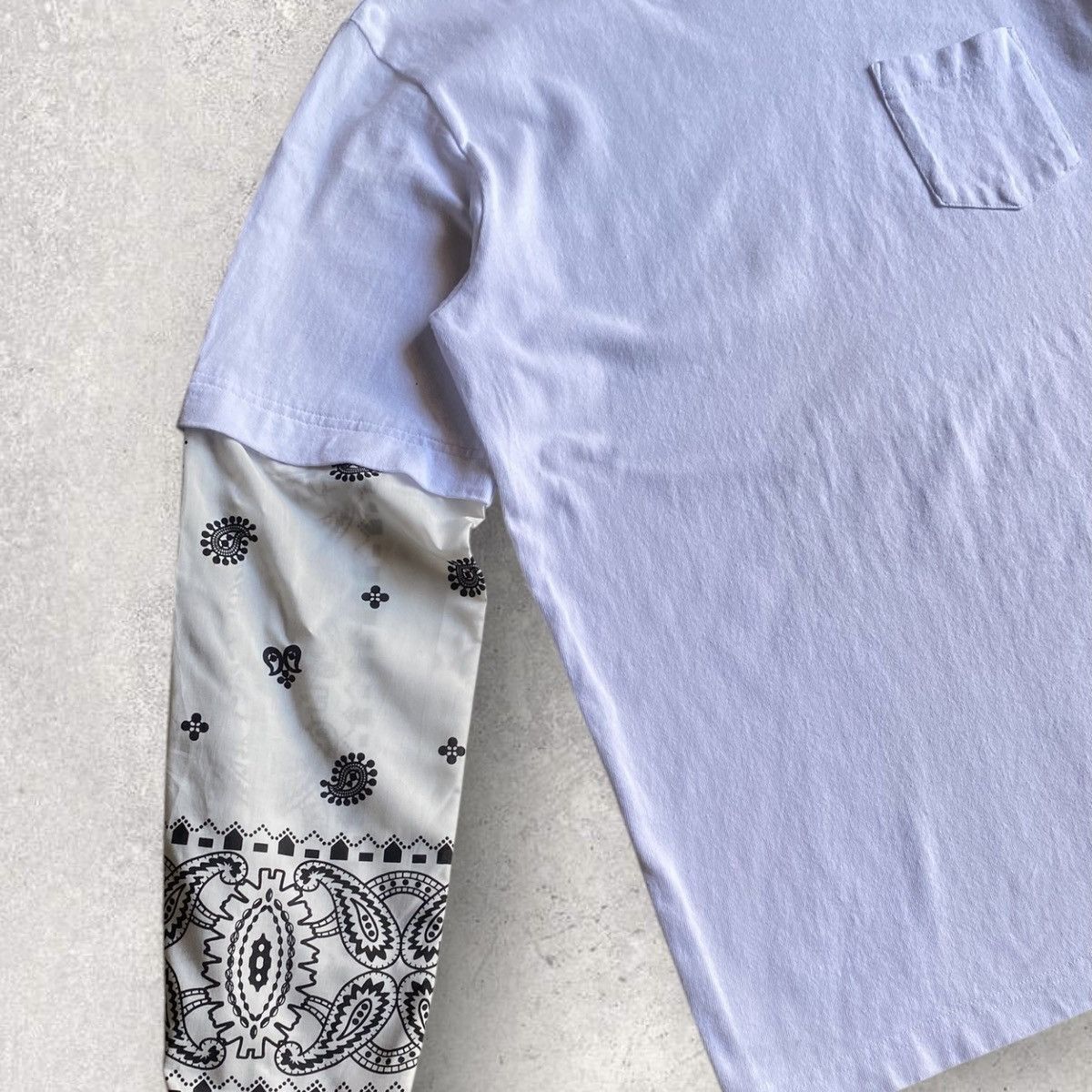 Sacai SS21 Paisley Sleeve Oversize T Shirt Size US S / EU 44-46 / 1 - 3 Thumbnail