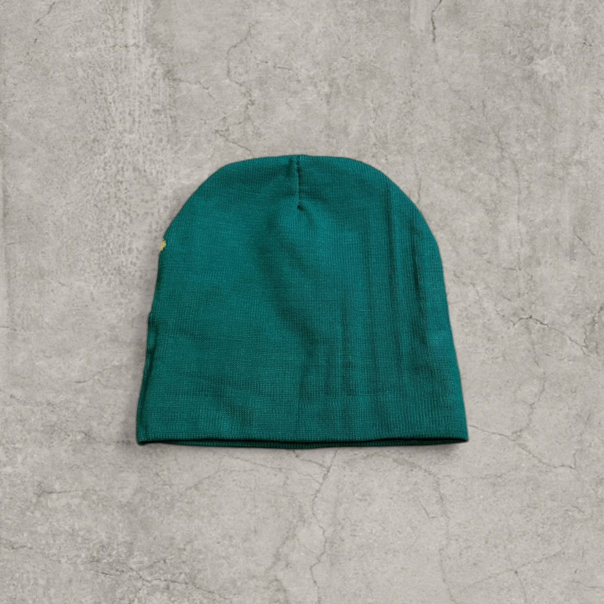 Japanese Brand Cool vintage style beanie, green yellow swirl frog. One size Size ONE SIZE - 3 Thumbnail