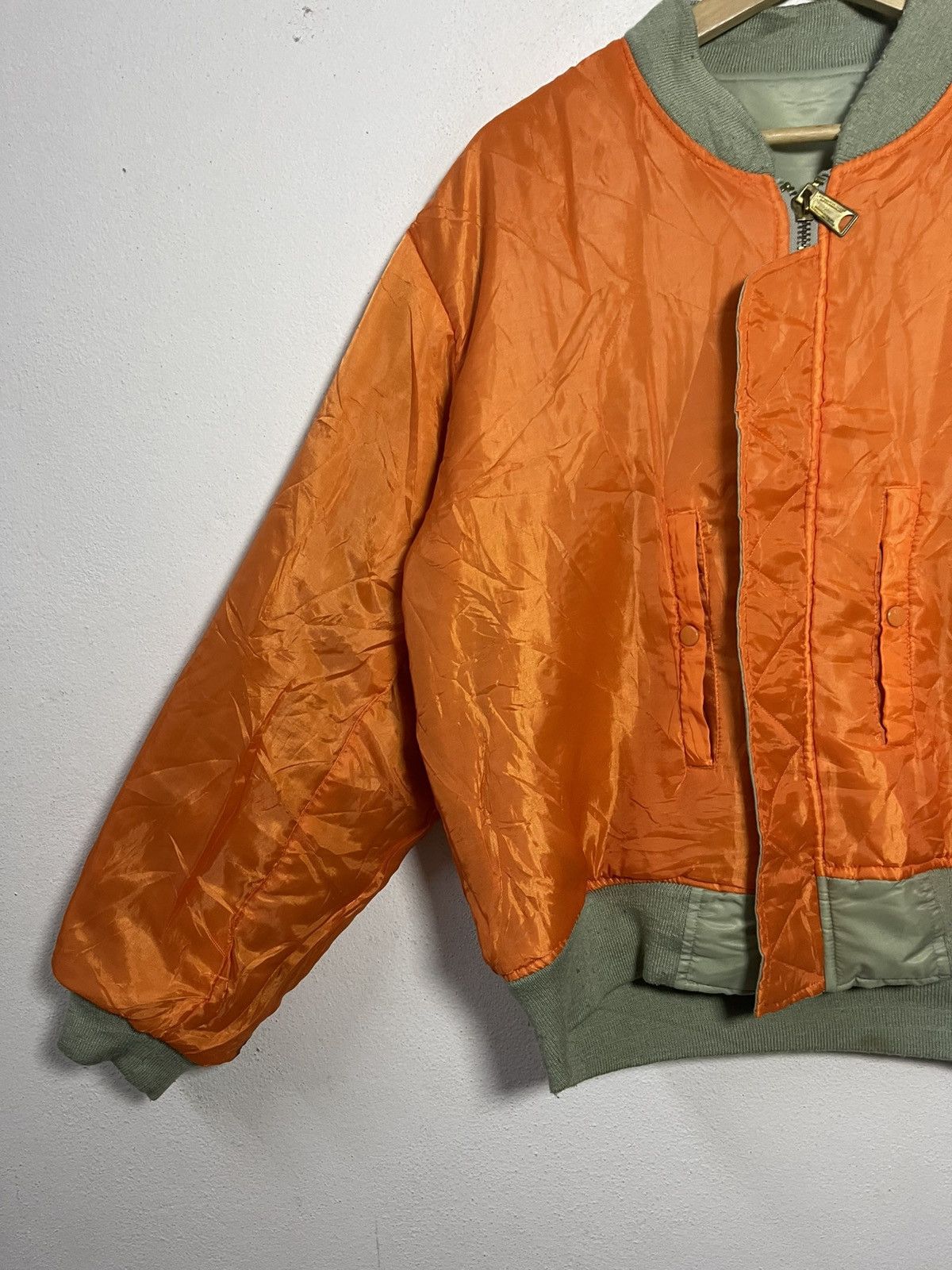 Vintage Vintage Warm Heart Reversible MA-1 Military Bomber Jacket Size US L / EU 52-54 / 3 - 13 Thumbnail