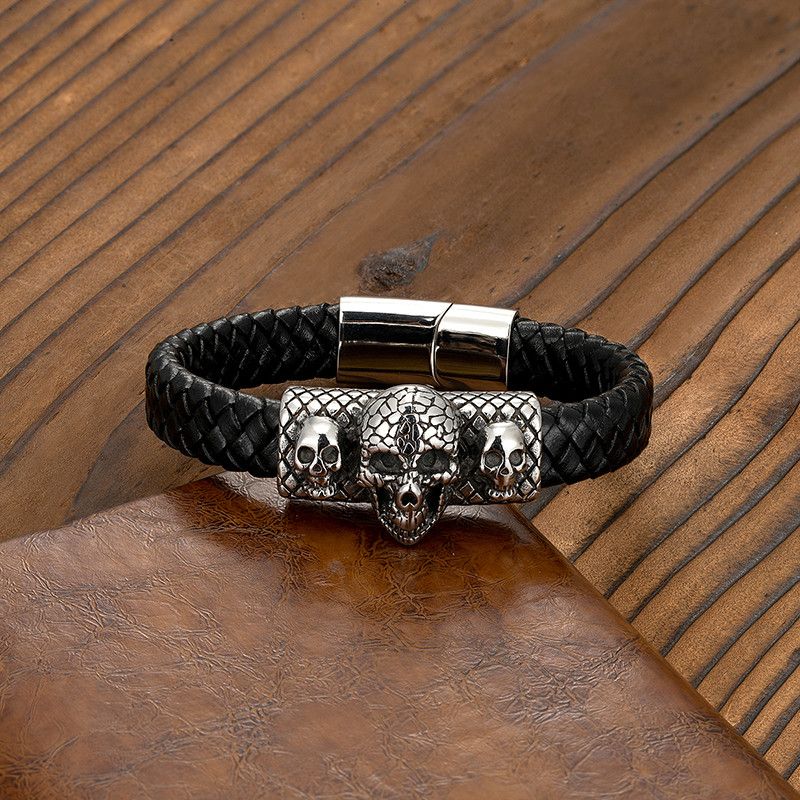 Leather × Vintage 21cm Gothic Skull Steel Magnet Buckle Leather Bracelet Size ONE SIZE - 1 Thumbnail