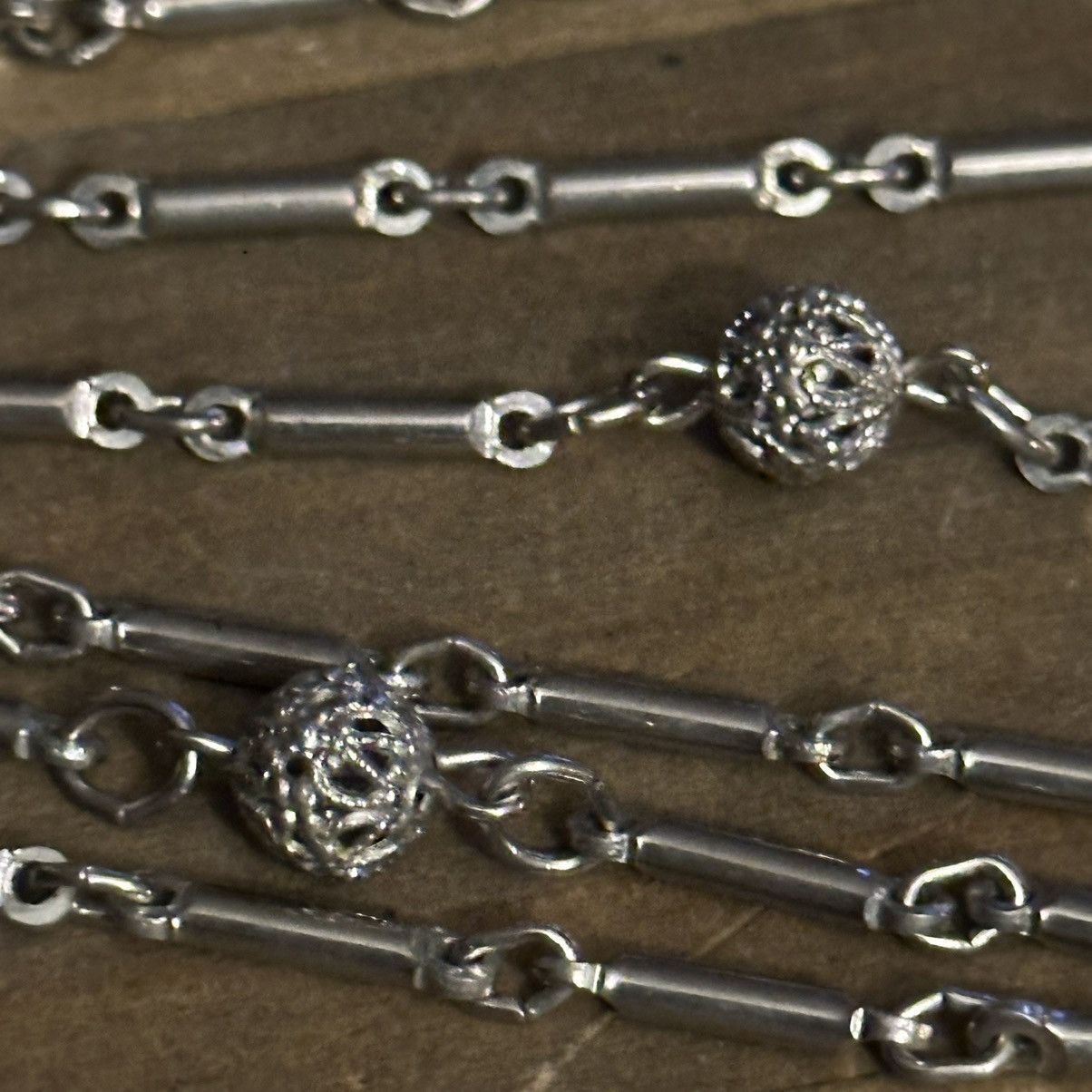 Vintage Vintage silver tone link and filigree ball necklace Size ONE SIZE - 4 Thumbnail