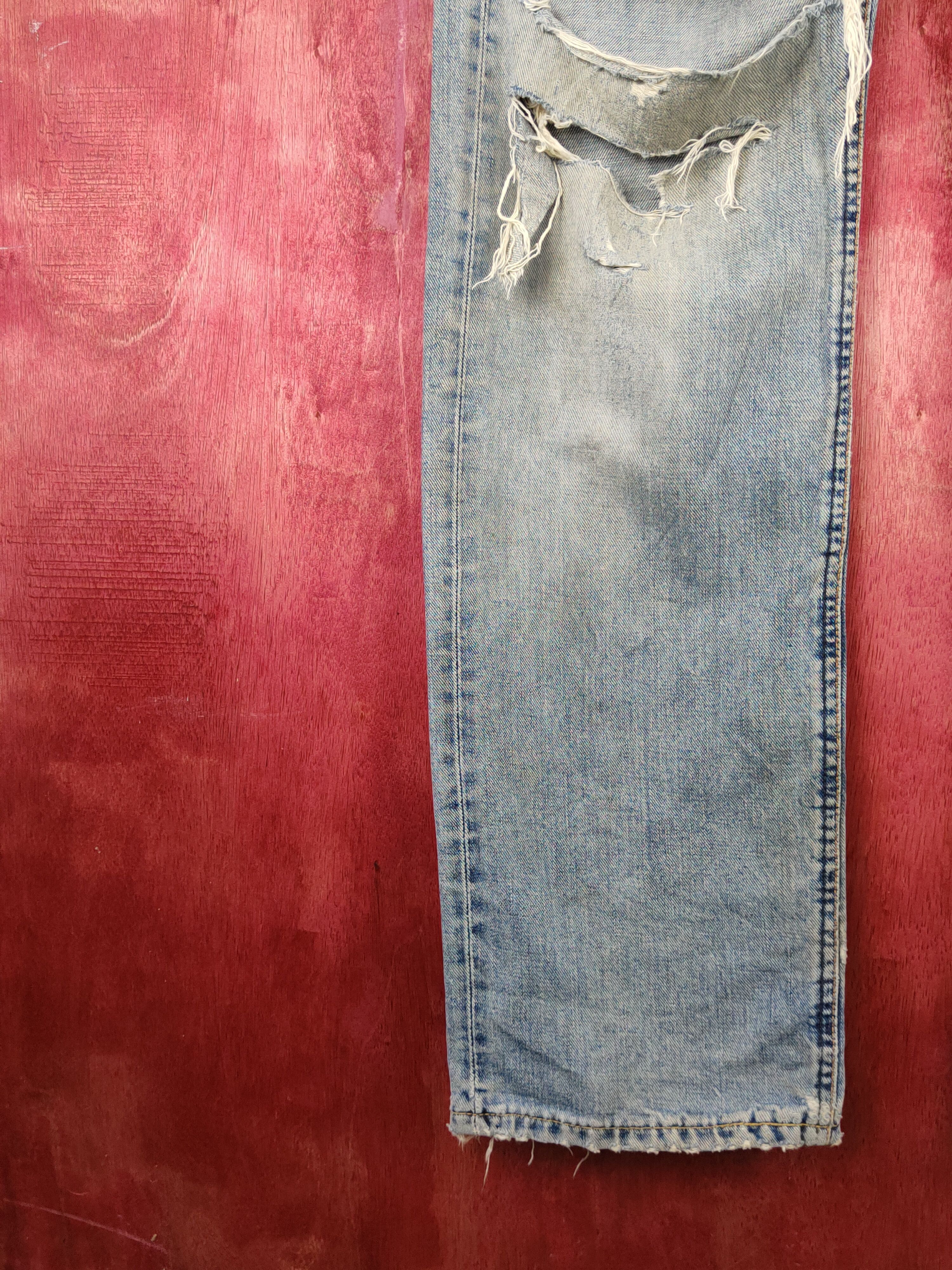 Japanese Brand Lee vintage Blue Distressed Ripped Jeans #S1694 Size US 32 / EU 48 - 4 Thumbnail