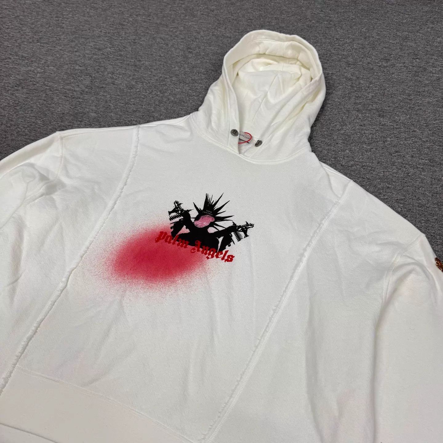 Moncler Moncler x Palm Angels white graffiti print hoodie L 99 new Size US L / EU 52-54 / 3 - 4 Thumbnail