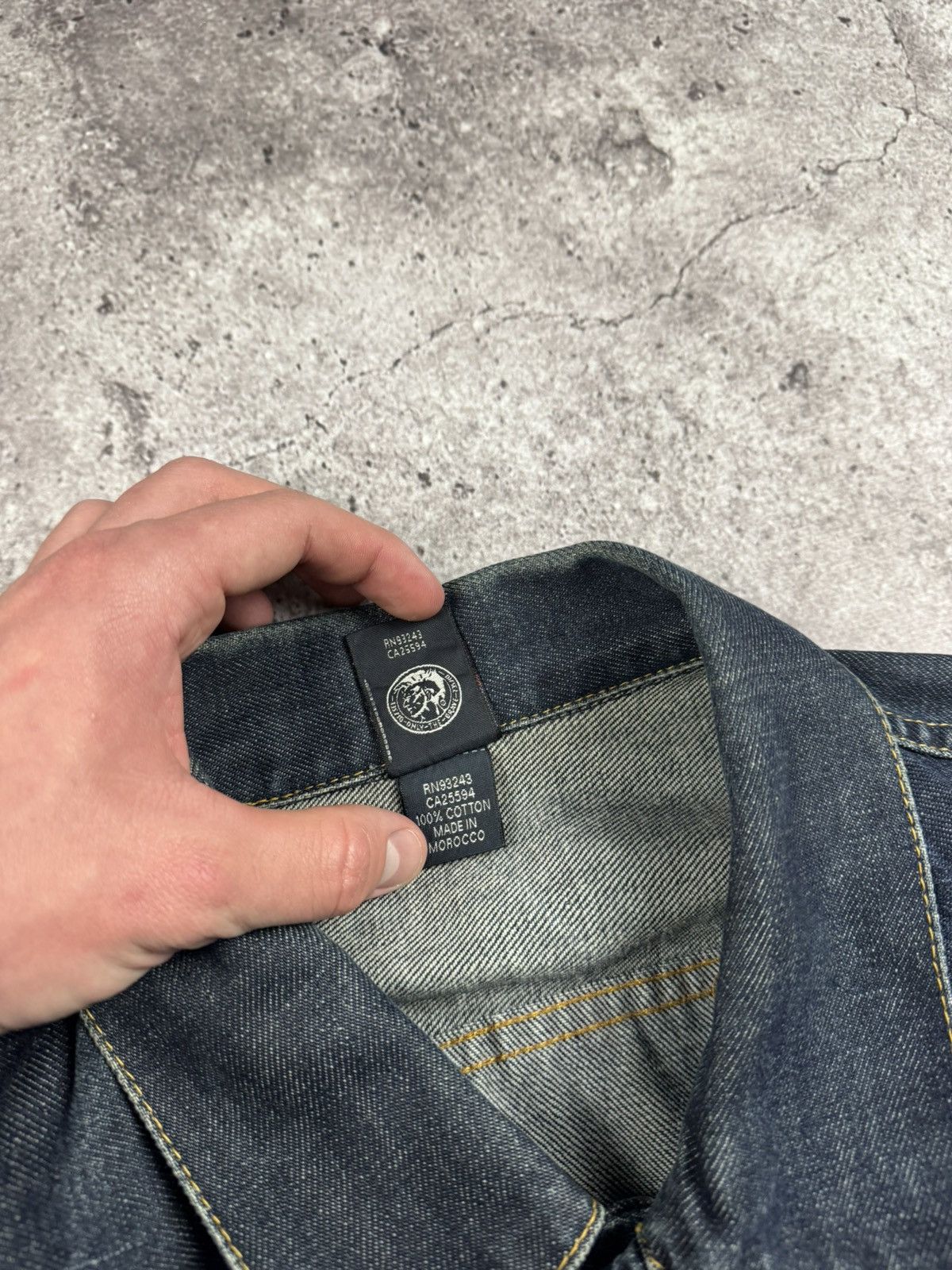 Diesel VINTAGE DIESEL CUSTOM GRAFFITI DENIM CROPPED Y2K JACKET JPN Size US L / EU 52-54 / 3 - 7 Thumbnail
