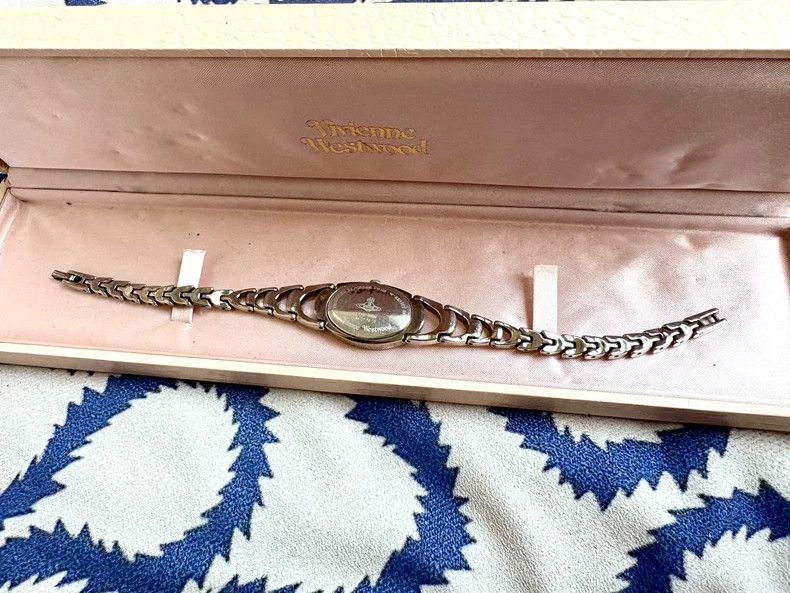 Vivienne Westwood Vivienne Westwood White Mother-of-Pearl Dial Armor Chain W Size ONE SIZE - 4 Thumbnail