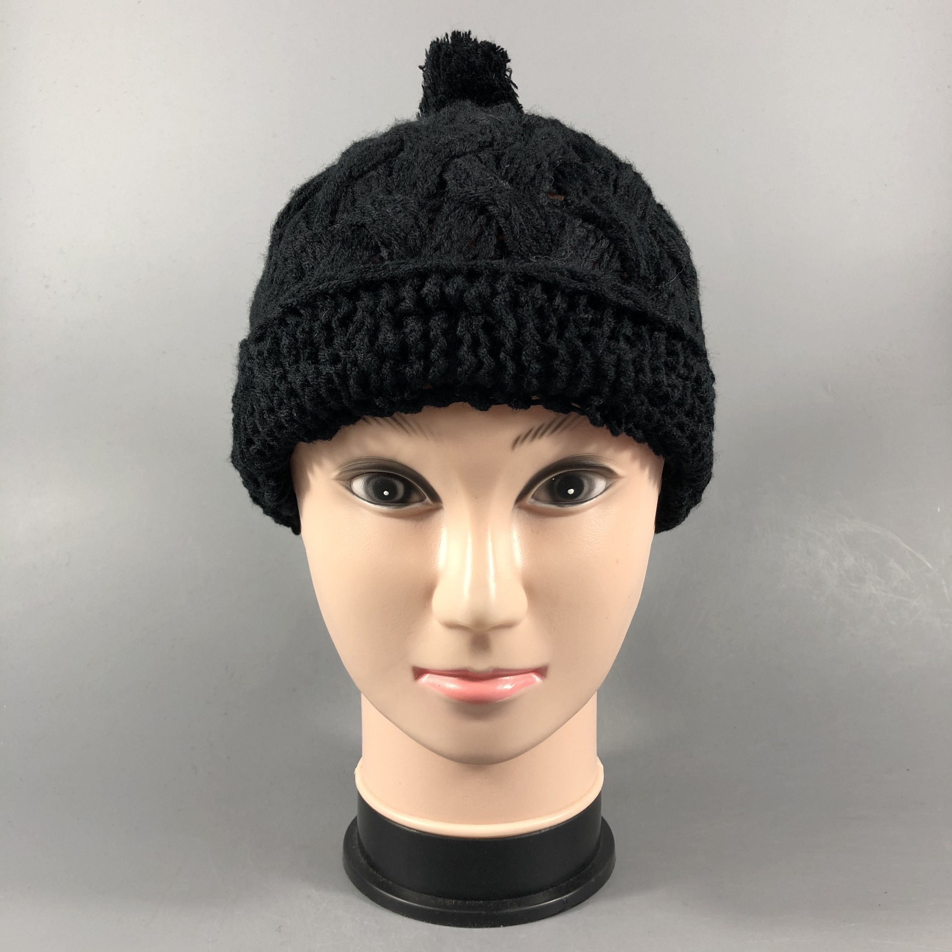 Japanese Brand Japanese Brand Crochet Pom Beanie Snowcap Hat Size ONE SIZE - 1 Thumbnail