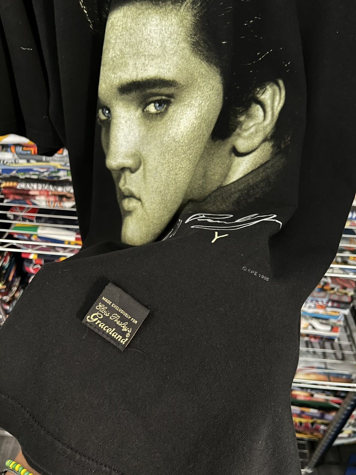 Band Tees 1998 Elvis Presley Big Face Graceland Tee Size US XXL / EU 58 / 5 - 4 Thumbnail