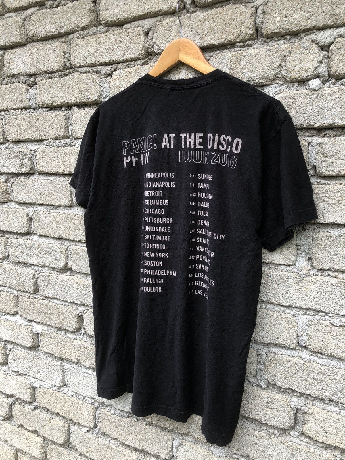 Band Tees × Nirvana × Vintage Band Panic At The Disco PFTW UK/EUR 2018 Tour Tshirt Size US L / EU 52-54 / 3 - 12 Thumbnail