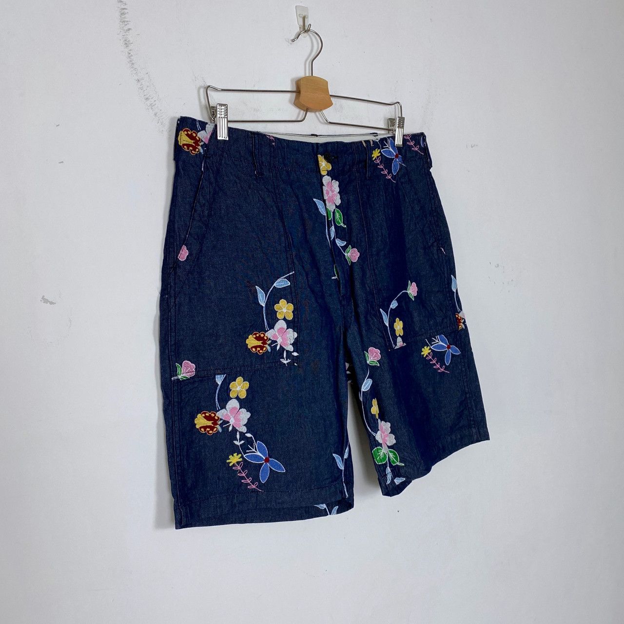 Engineered Garments INDIGO DENIM FLORAL EMBROIDERY FATIGUE SHORT Size US 34 / EU 50 - 3 Thumbnail