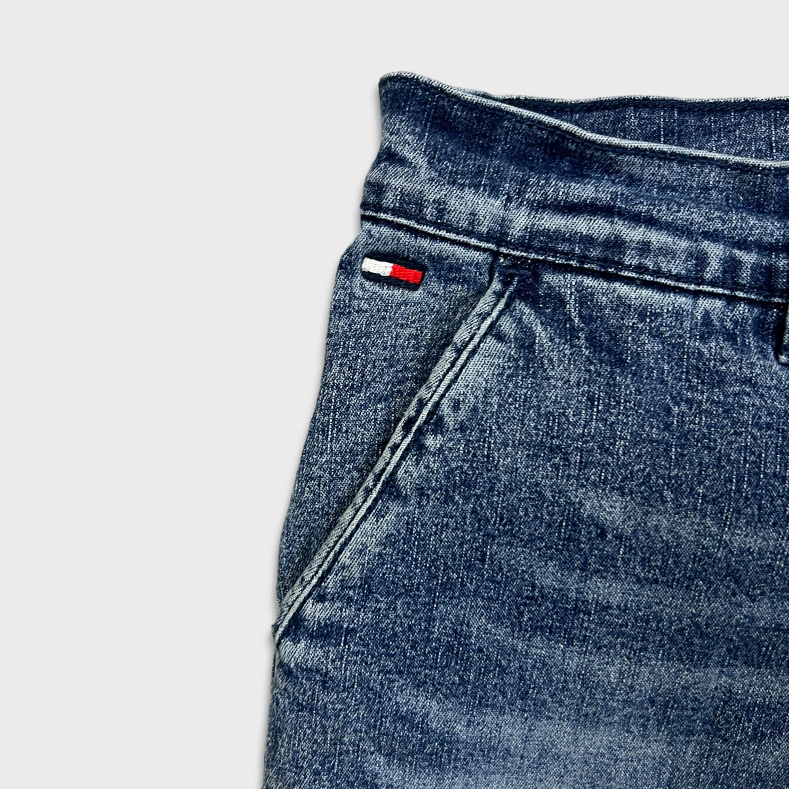 Tommy Hilfiger × Vintage Vintage 90s Tommy Hilfiger Shorts Tommy Jeans Fray Denim Size US 28 / EU 44 - 3 Thumbnail