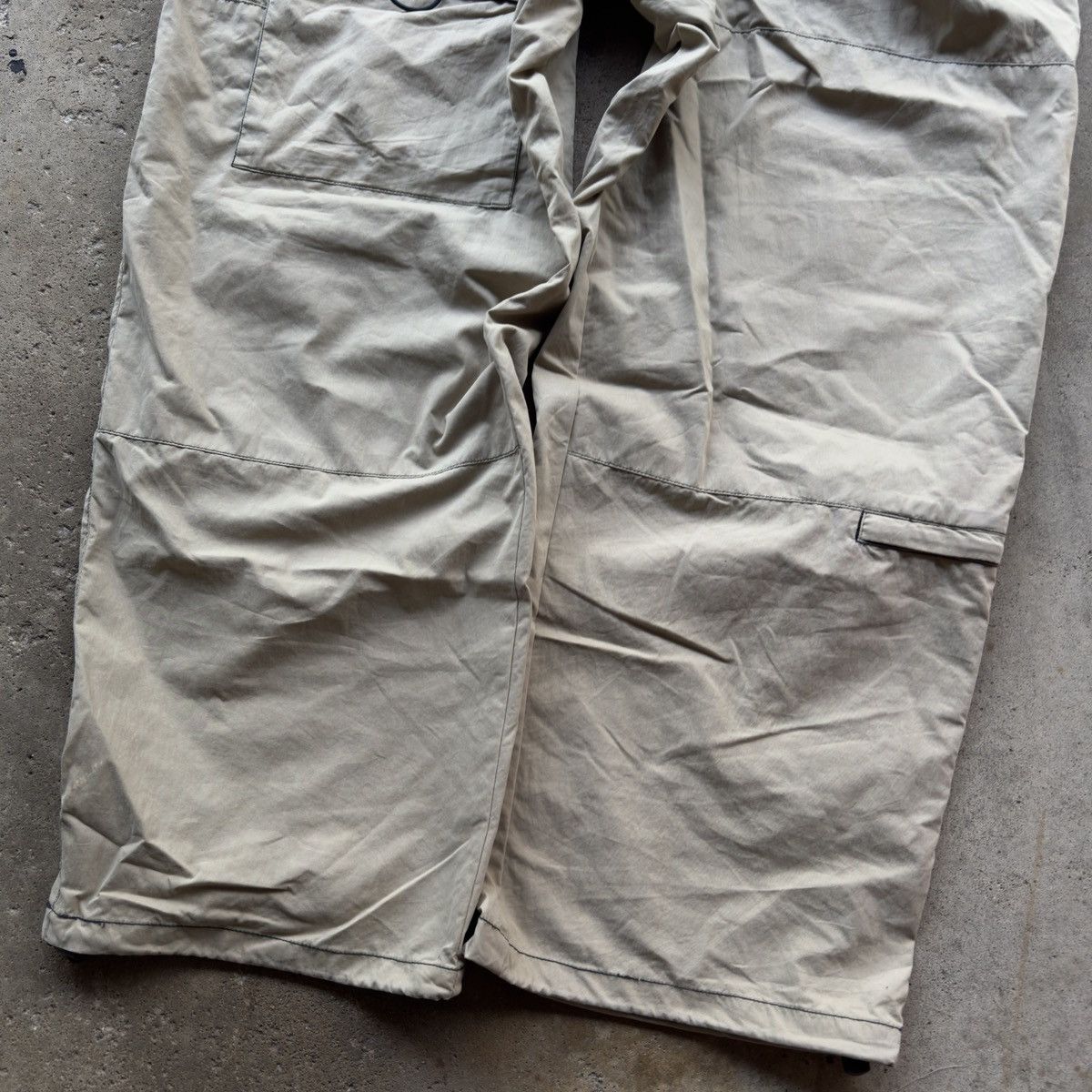 American Eagle Outfitters VINTAGE BAGGY NYLON CARGO PARACHUTE PANTS AMERICAN EAGLE XL Size US 36 / EU 52 - 9 Thumbnail