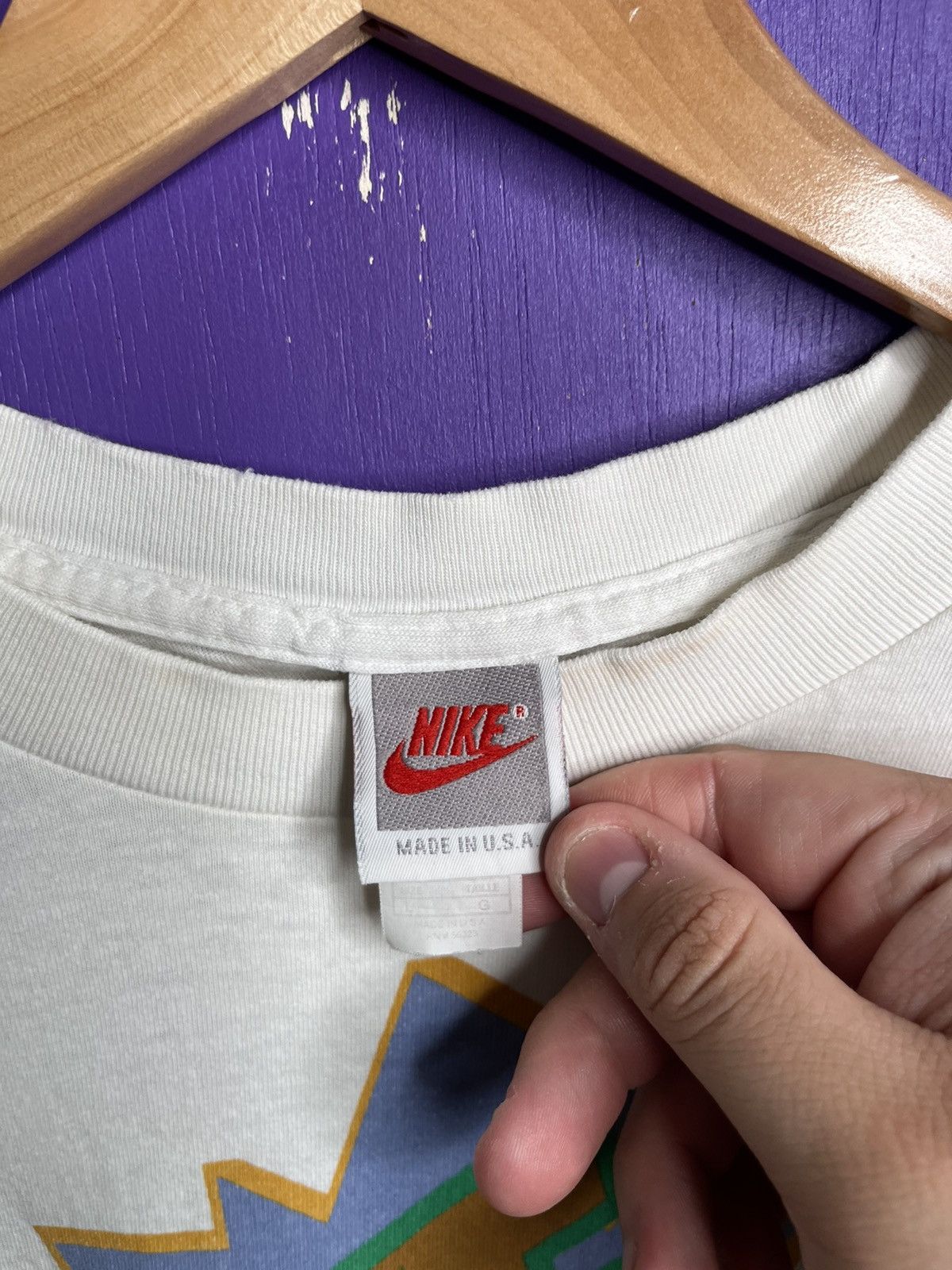 Nike × Vintage Vintage 90s Nike air geometric logo t-shirt Size US L / EU 52-54 / 3 - 4 Thumbnail