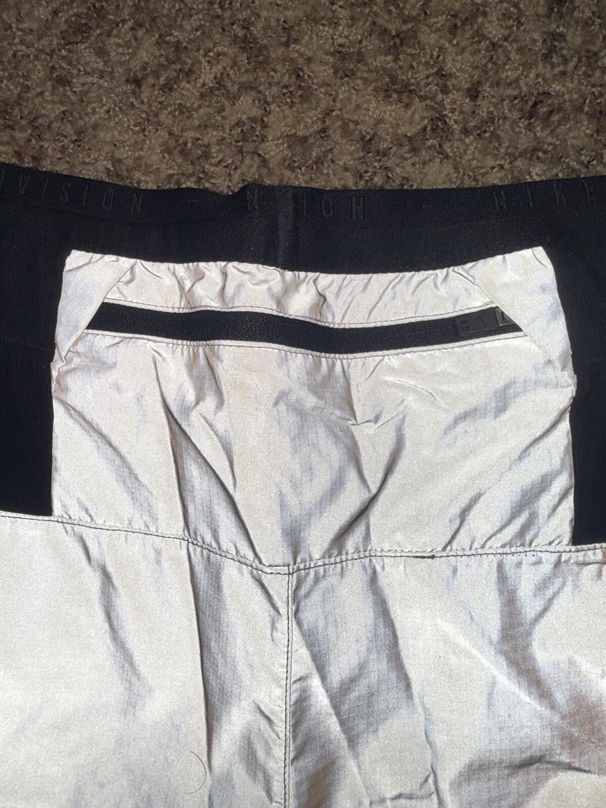 Nike Nike Run Division ADV 2 In 1 Reflective 4” Running Shorts Size US 32 / EU 48 - 11 Thumbnail