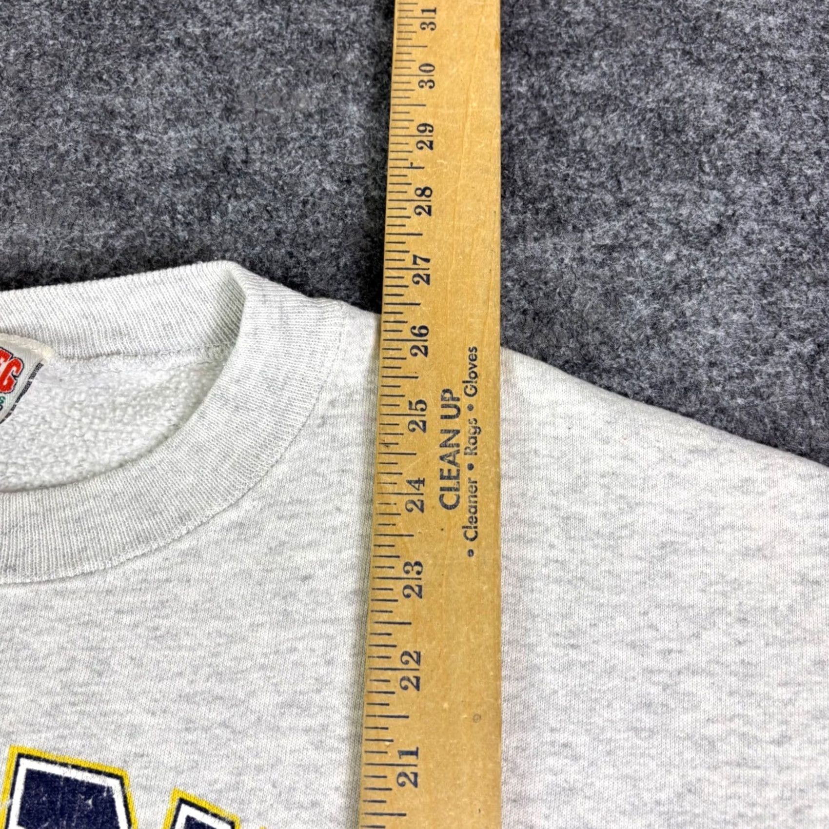 Nutmeg VINTAGE Nutmeg Mills Notre Dame Fightin Irish Sweatshirt Large Grey 90s USA Nutmeg Mills Crew Neck Long Sleeve Graphic Print Logo Men L Size US L / EU 52-54 / 3 - 5 Thumbnail