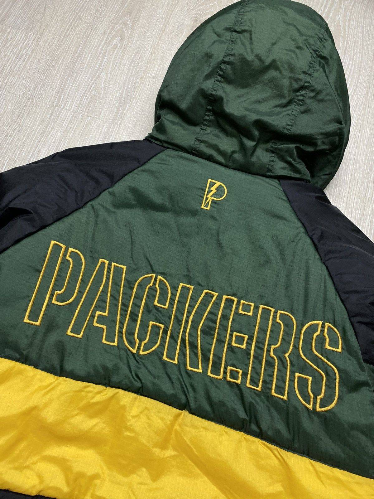 NFL Vintage 90s Pro Player Green Bay Packers Puffer Jacket NFL Size US L / EU 52-54 / 3 - 9 Thumbnail