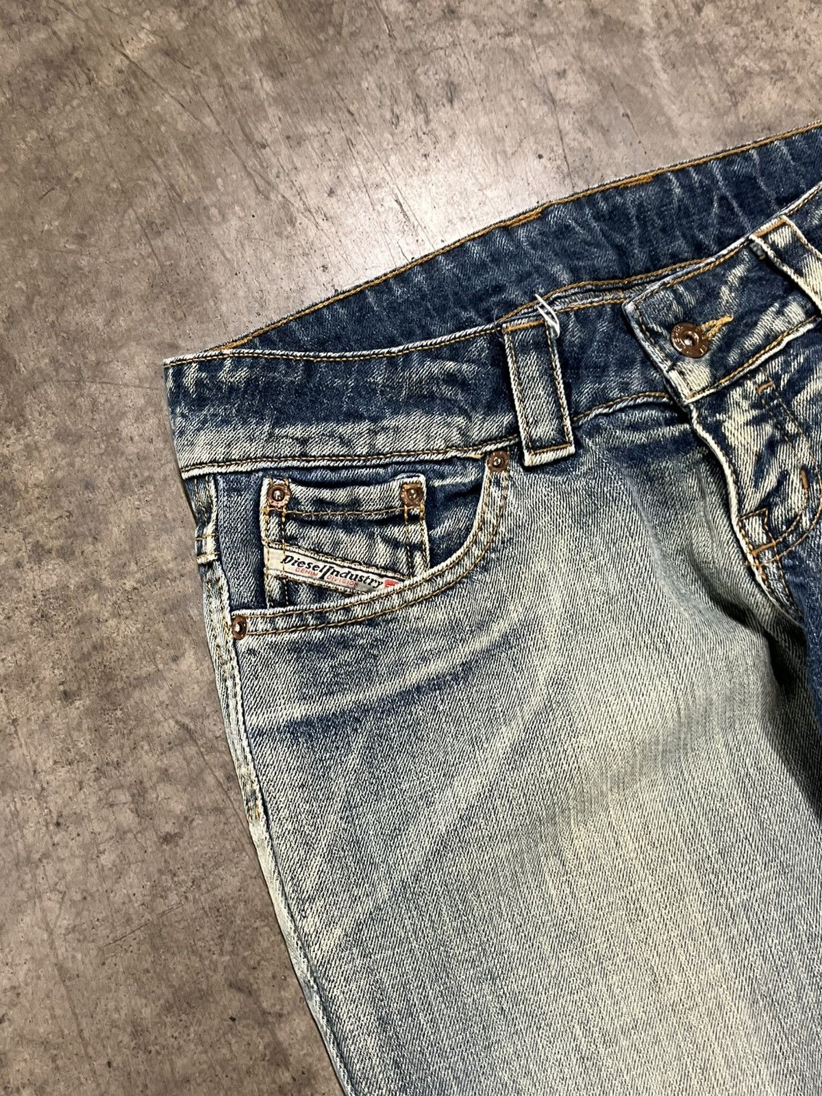 Diesel Diesel vintage baggy fit flare jeans faded wash denim rare Size US 30 / EU 46 - 11 Thumbnail