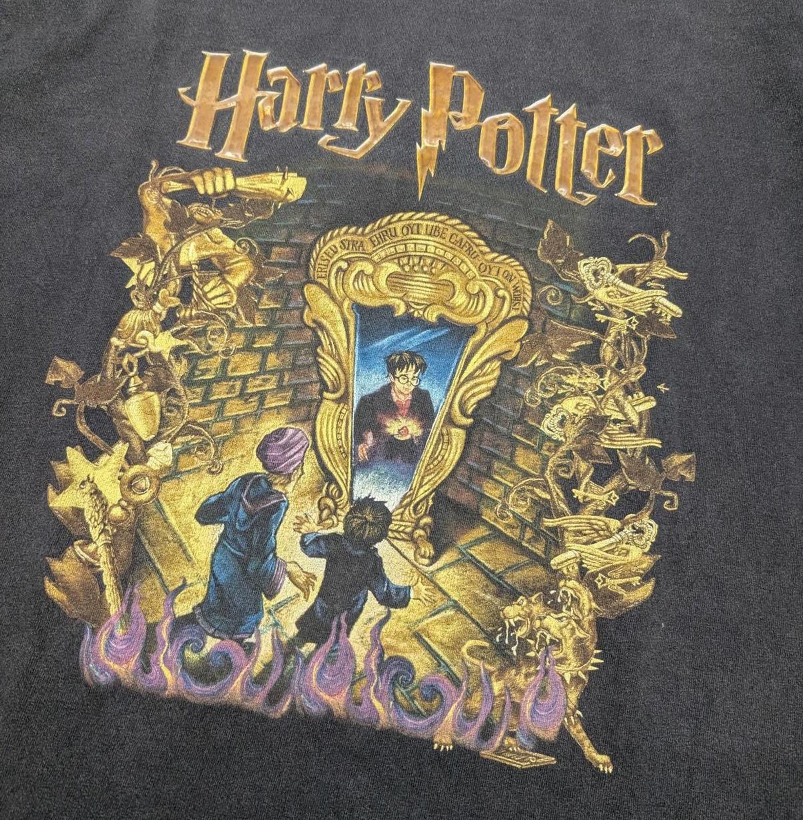 Warner Bros Rare Y2K 2000 Harry Potter Sorcerer's Stone Book Art T-shirt Size US L / EU 52-54 / 3 - 2 Thumbnail