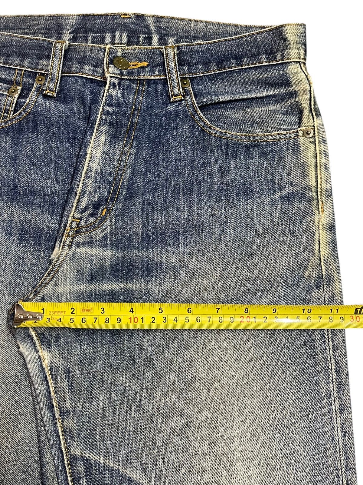 Uniqlo Vintage Japanese Uniqlo Blue Faded Wash Style Baggy Jeans Size US 30 / EU 46 - 14 Thumbnail