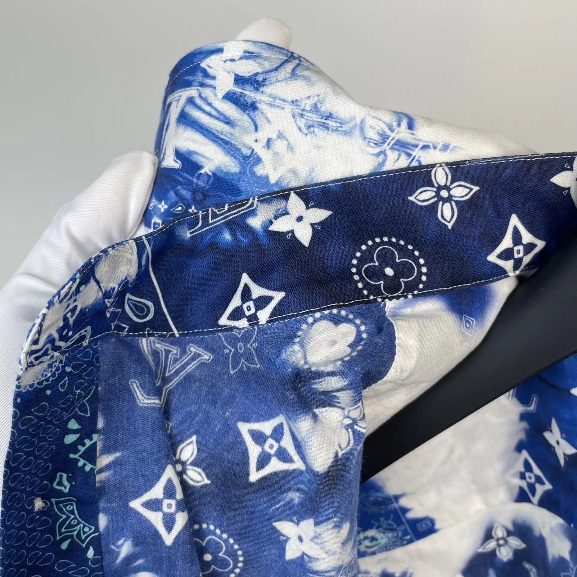 Louis Vuitton LV Cotton Logo Short Sleeve Shirt Men's Blue Size S Size US S / EU 44-46 / 1 - 8 Thumbnail