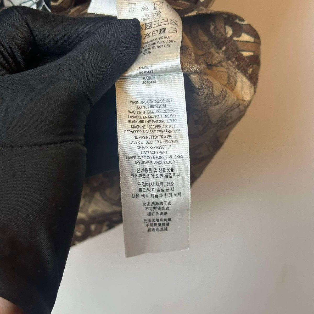 Burberry × Designer BURBERRY FULL PRINT “TB” T SHIRT Size US XS / EU 42 / 0 - 7 Thumbnail