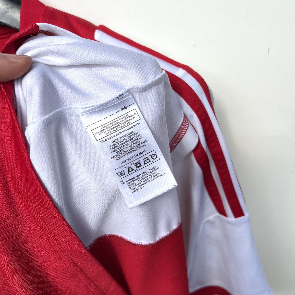 Adidas AJAX 2002-2003 HOME FOOTBALL SHIRT SOCCER JERSEY ADIDAS Size US M / EU 48-50 / 2 - 5 Thumbnail